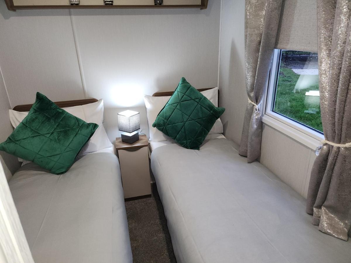 Rosie'S Seton Retreat Hotel Port Seton ภายนอก รูปภาพ